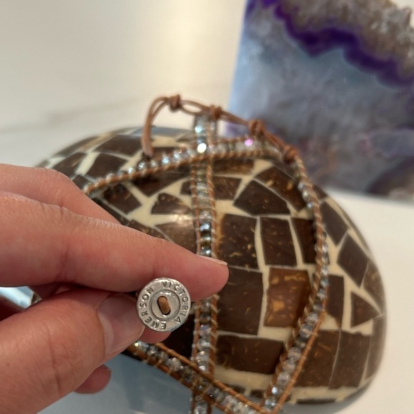 Victoria Emerson iridescent faceted beaded leather wrap bracelet smoked glass - Picture 3 of 3